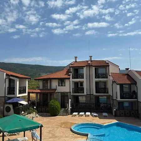 Sweet View Pool Escape וילה *